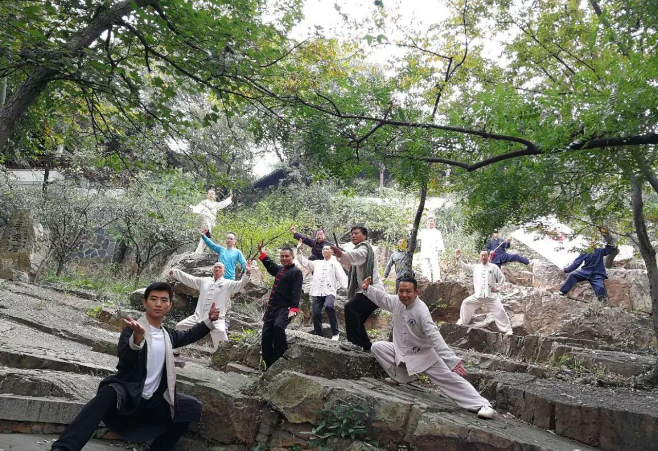 力太極國(guó)術(shù)館戶外太極行